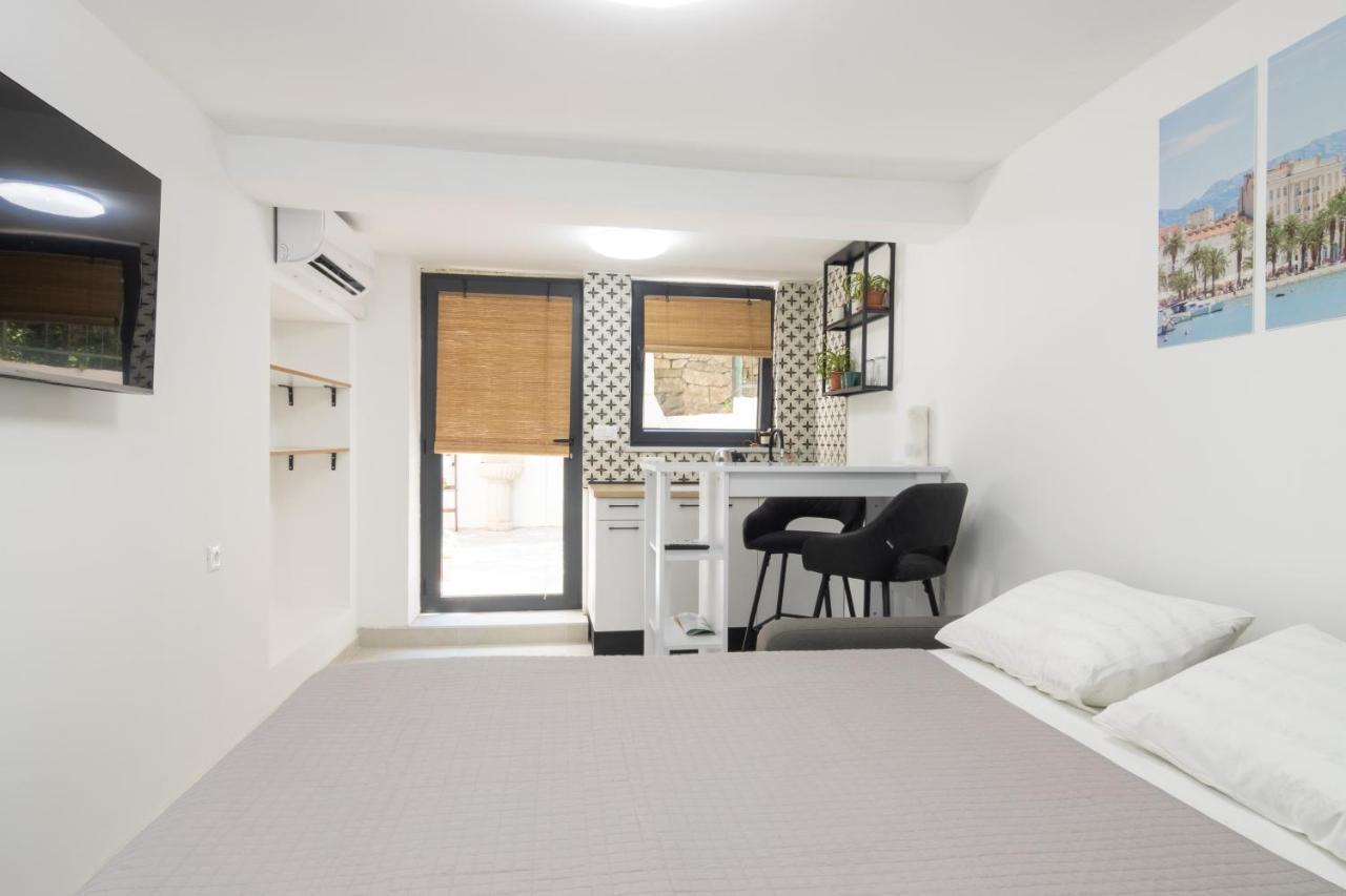 Apartman Studio Tina In Centar With Parking *